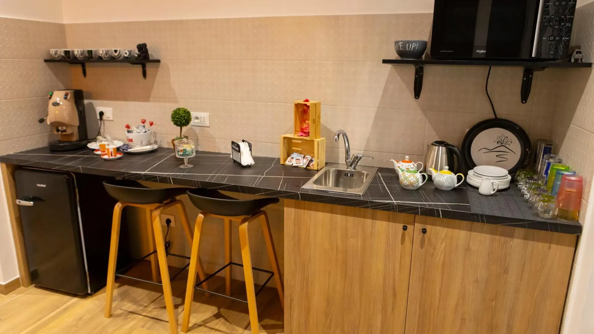 Alleria Rooms Neapel Gasthof