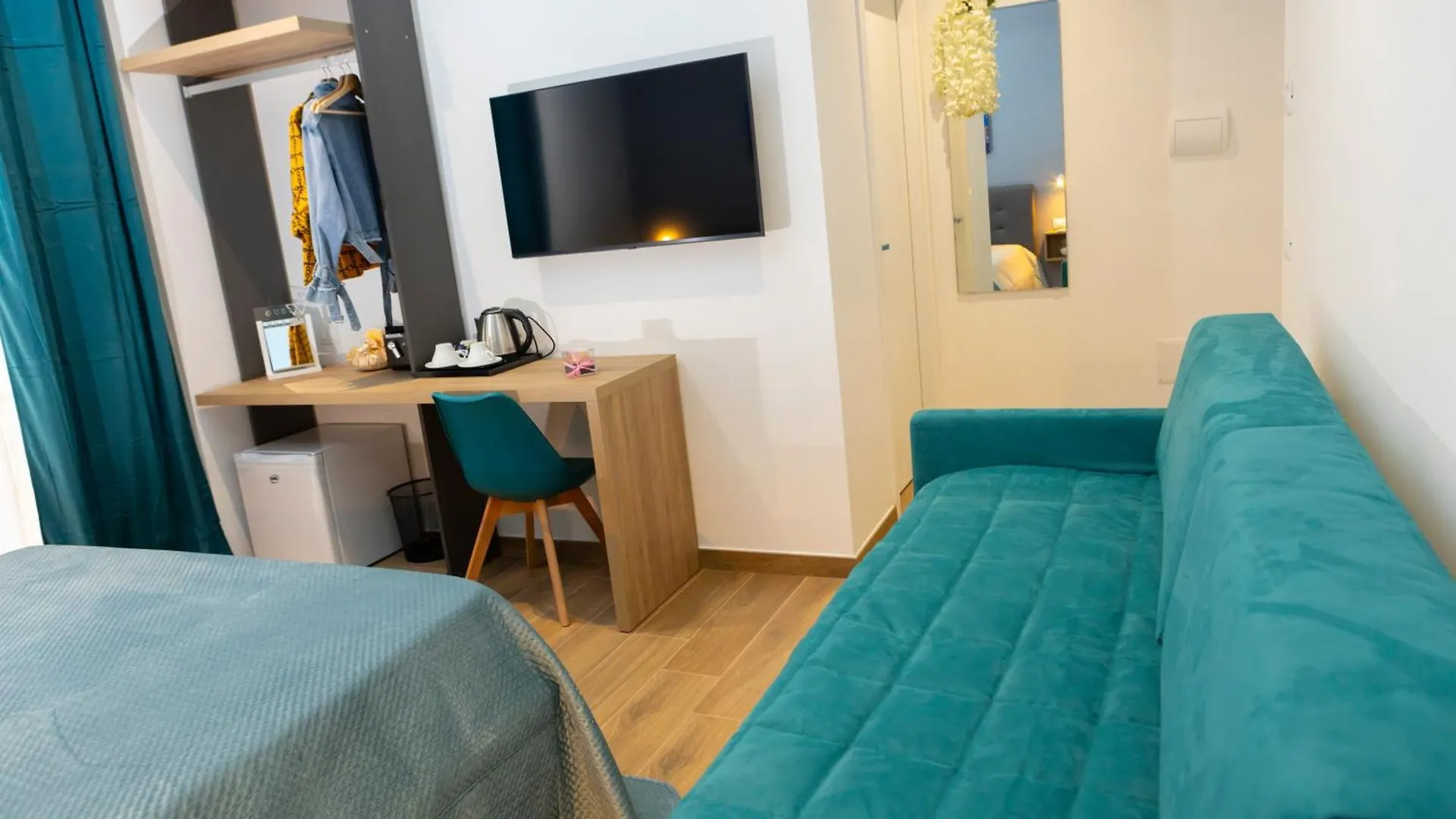 Alleria Rooms Neapel Italien